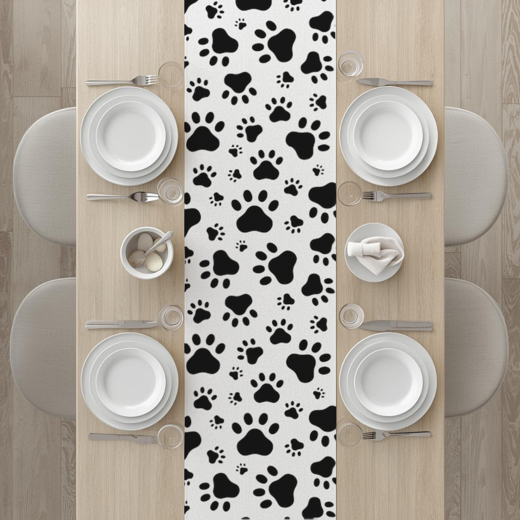 Black and White Paw Pattern Design 