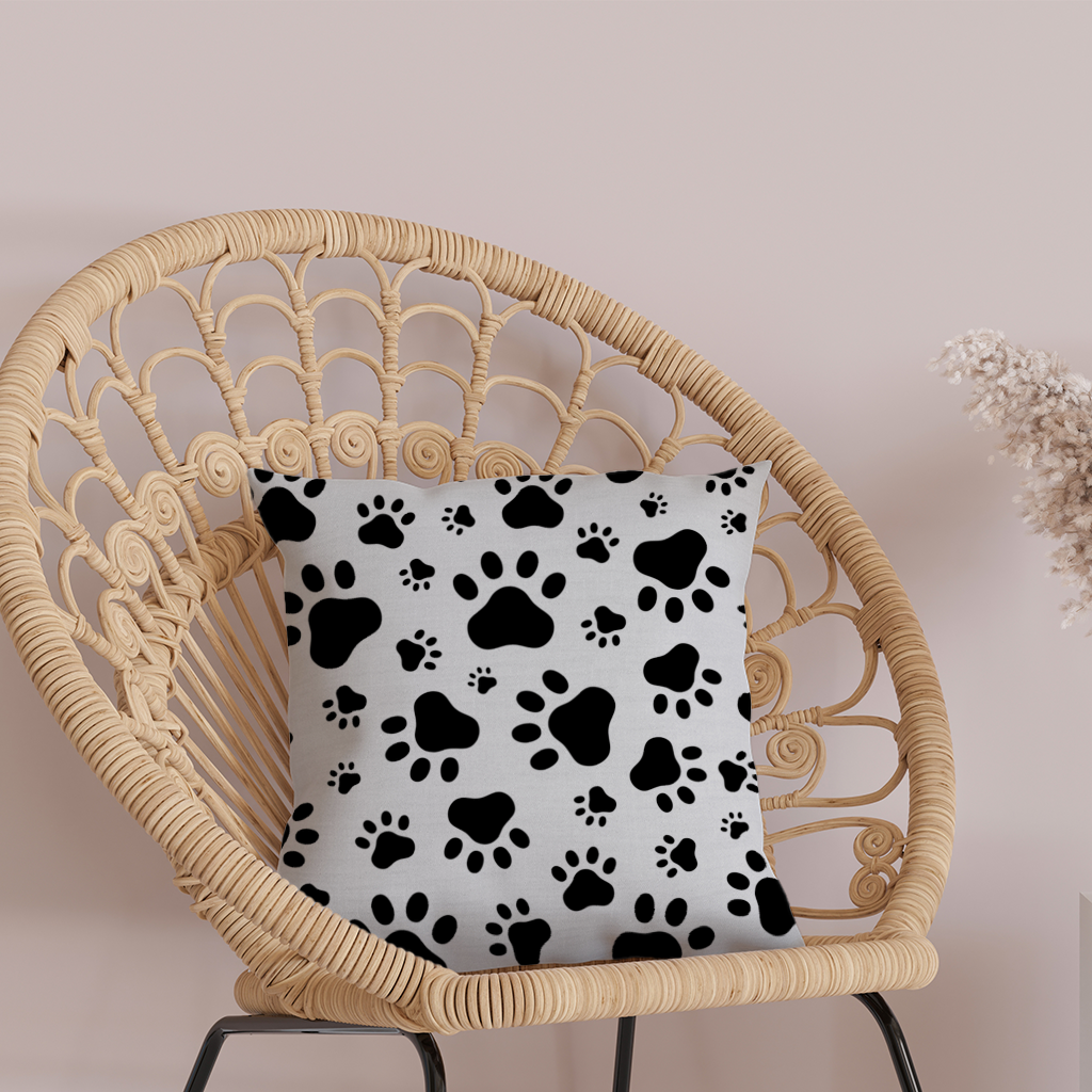 Black and White Paw Pattern Design 