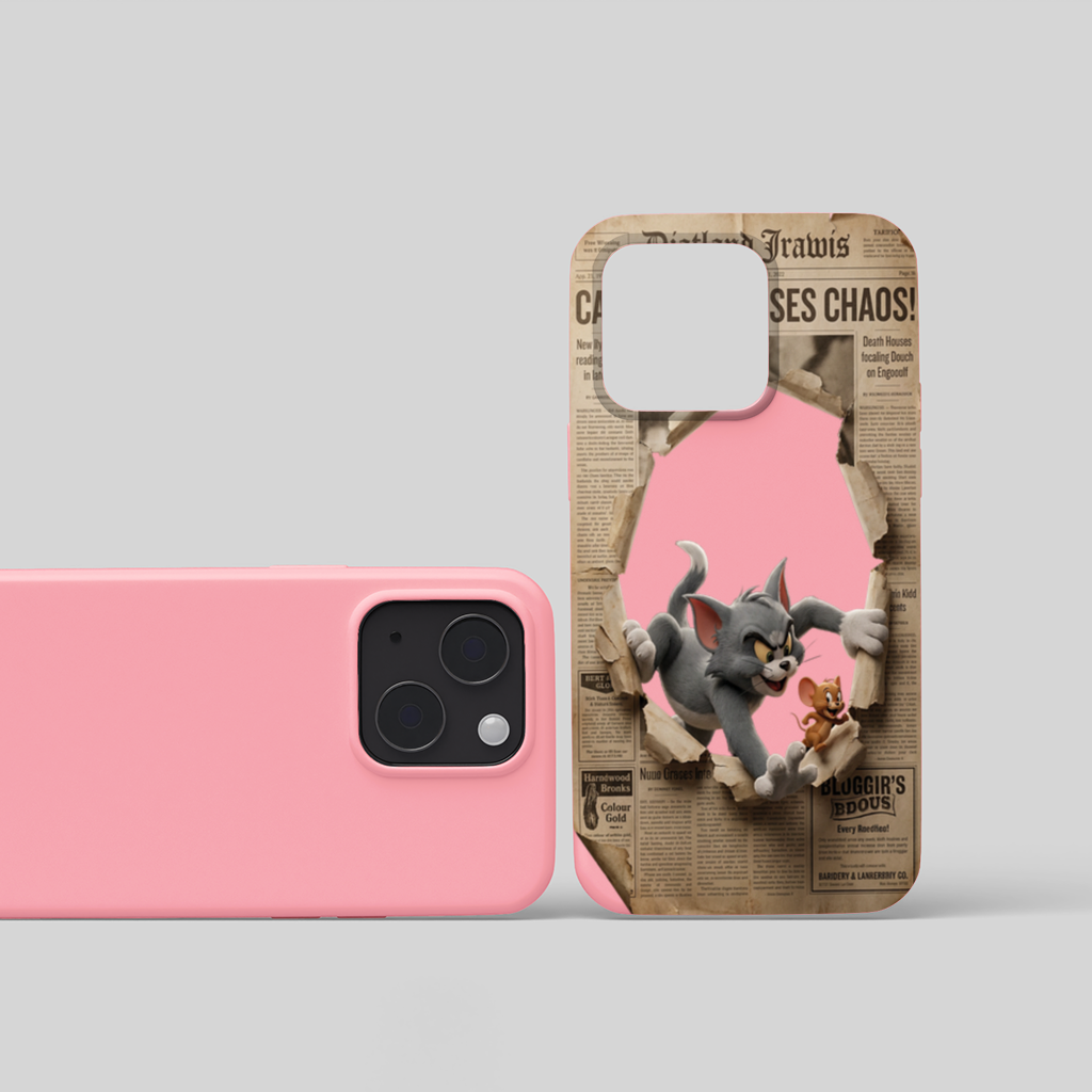 Grey Cat and Tiny Mouse Bursting Newspaper iPhone 15 and Plus Case