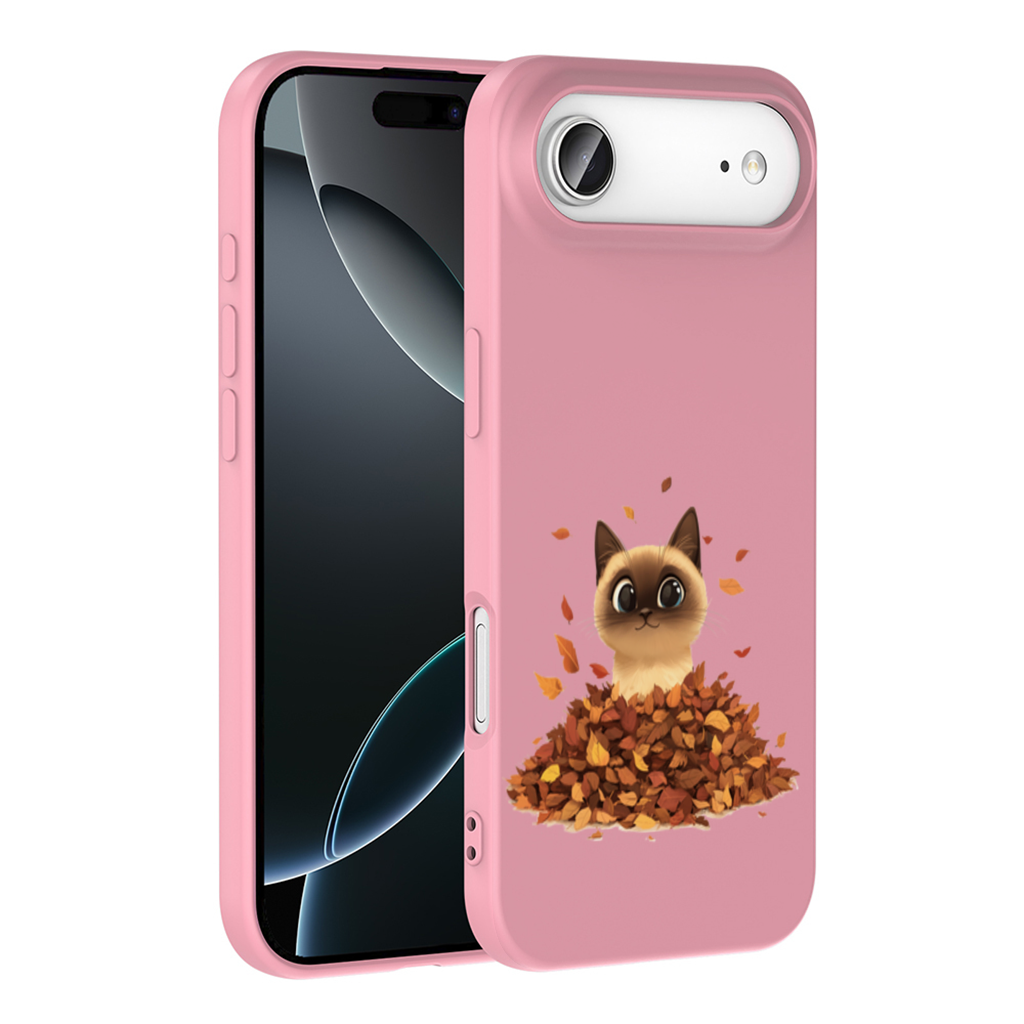 Yaprak Yığınındaki Siyam Kedisi iPhone 17 Air Kılıfı