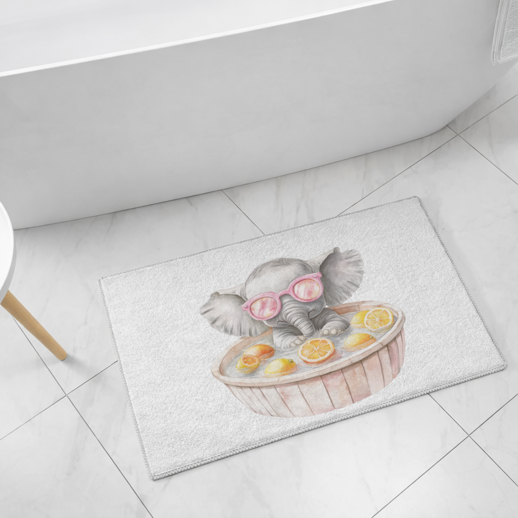 Pembe Gözlüklü Bebek Fil ve Narenciye Banyosu Banyo Halısı