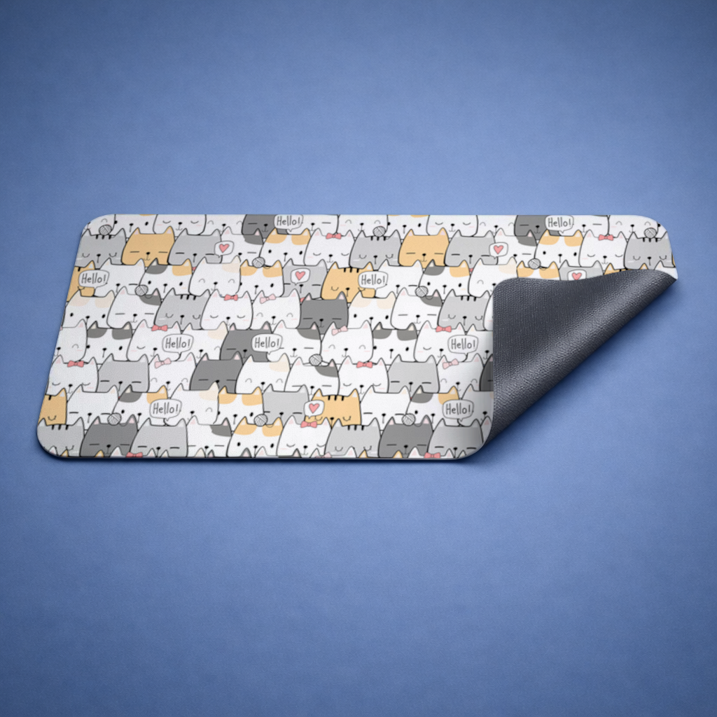 Cute Cartoon Cats Pattern with Speech Bubbles Mouse Pad