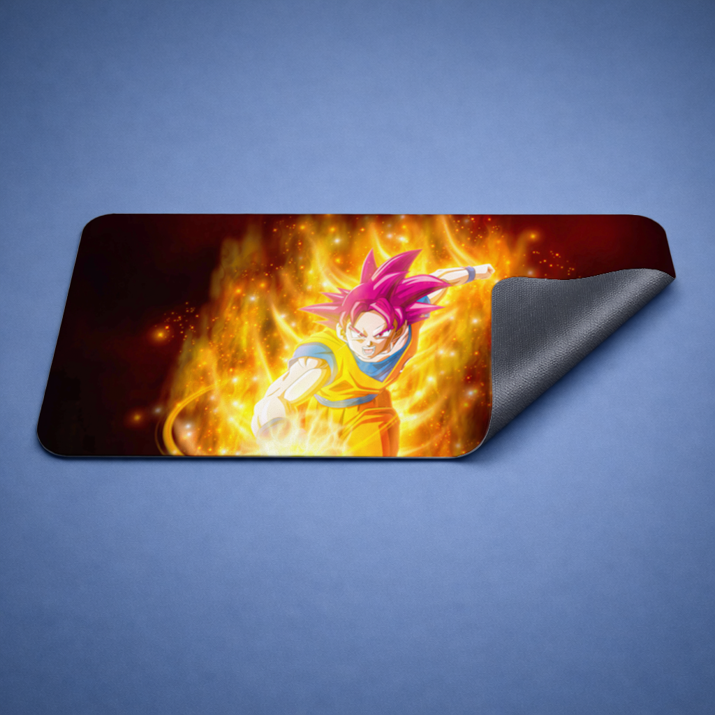Alevli Pembe Saçlı Savaşçı Mouse Pad