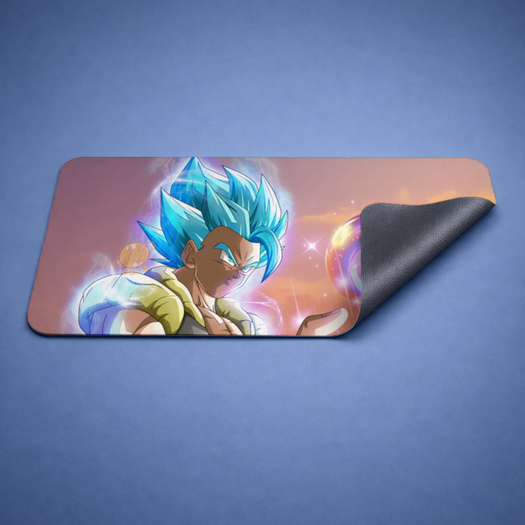 Enerji Küresi Tutan Mavi Saçlı Savaşçı Mouse Pad