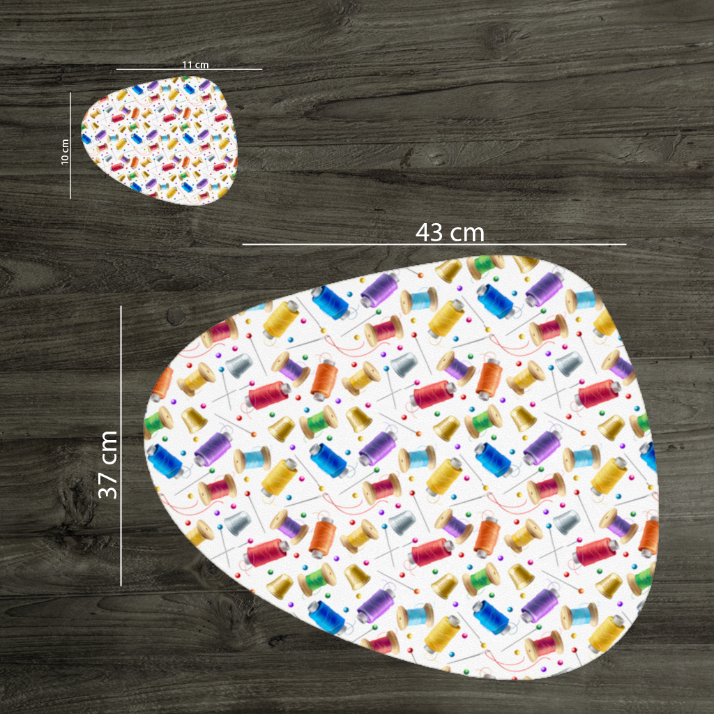 Renkli Makaralar ve Terzi Gereçleri Deseni Servis Tabağı Altlığı (12 Adet)