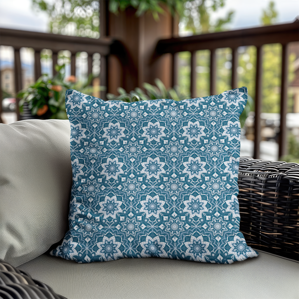 Elegant Blue Mandala Pattern Decorative pillow cover