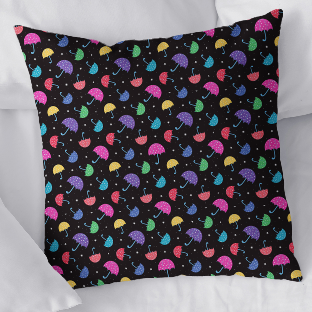 Renkli Kalpli Şemsiyeler Deseni Dekoratif Kırlent Kılıfı