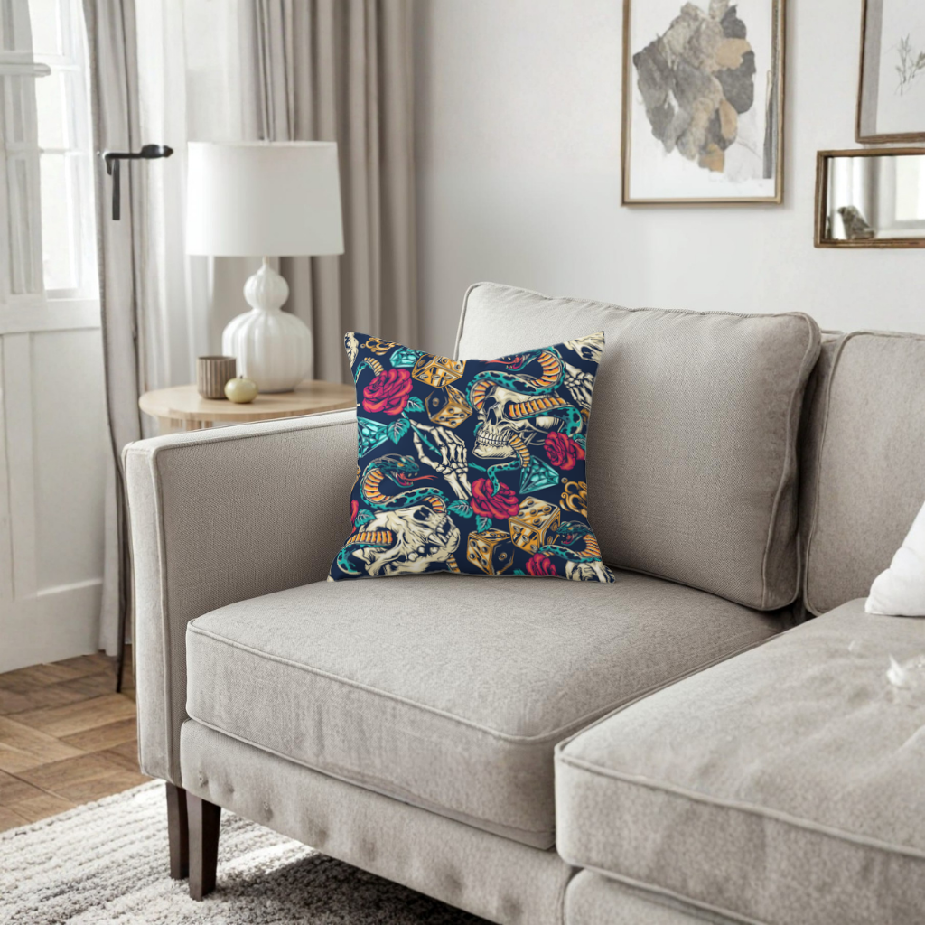 Kuru Kafa Yılan Zar ve Gül Deseni Dekoratif Kırlent Kılıfı