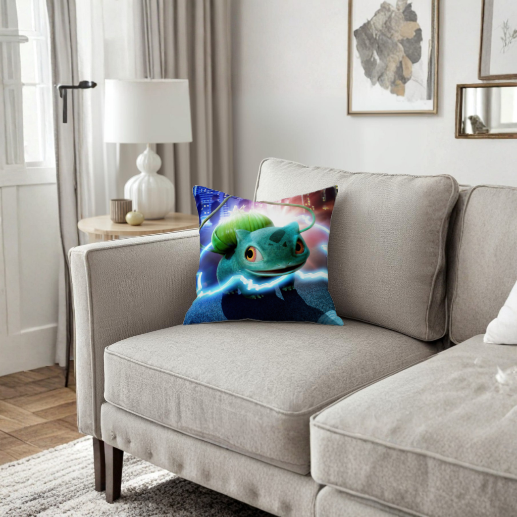 Gece Şehrinde Parlayan Neon Canavar Dekoratif Kırlent Kılıfı