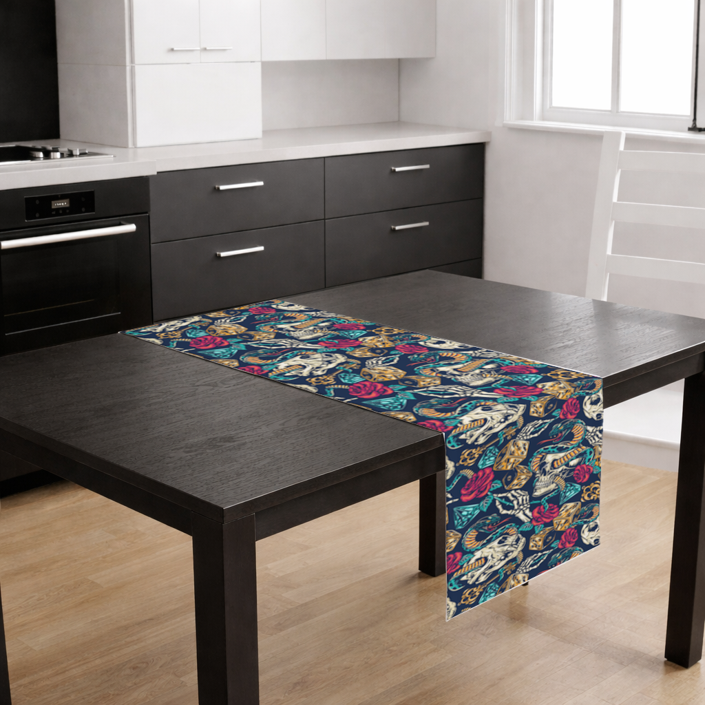 Kuru Kafa Yılan Zar ve Gül Deseni Masa Runner