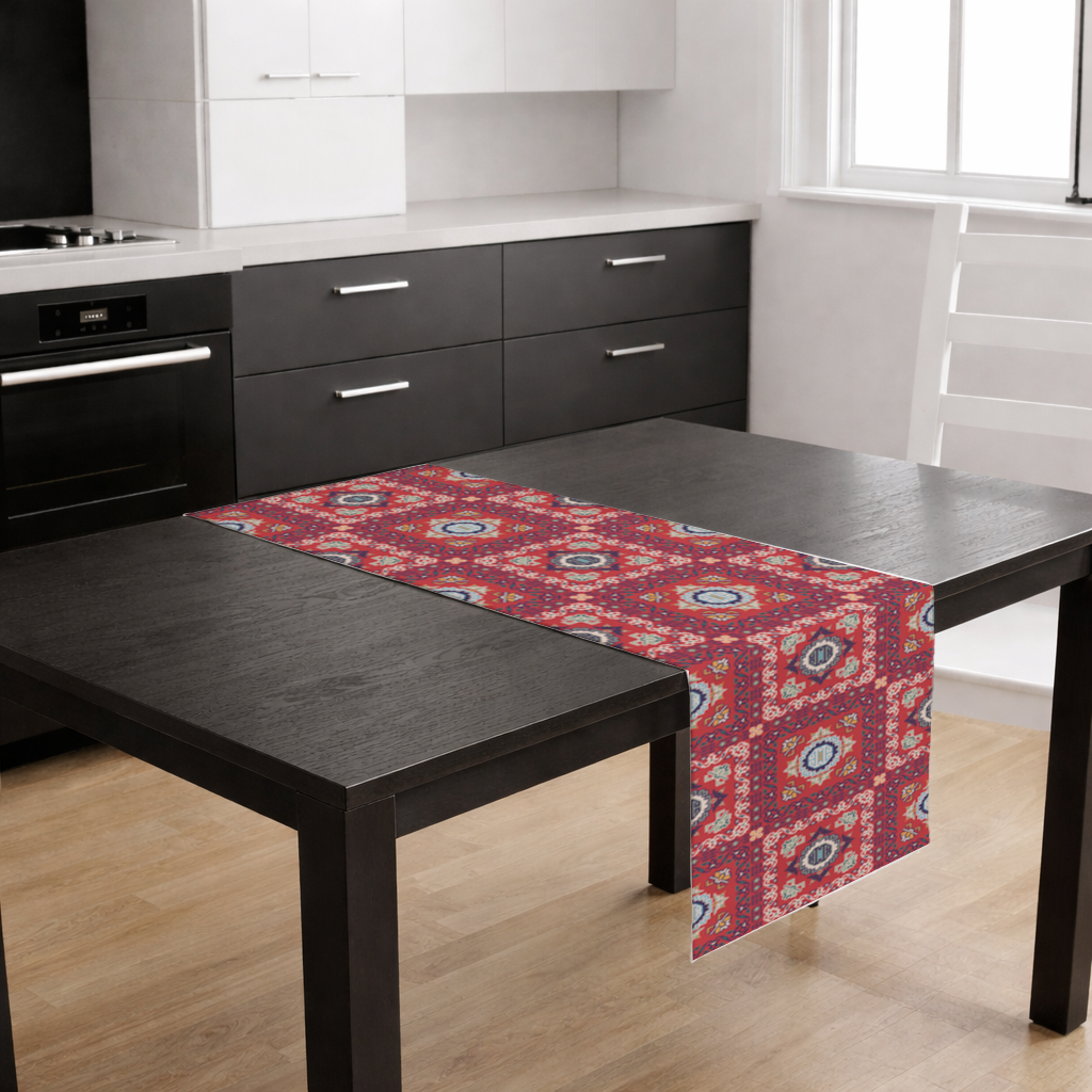 Geleneksel Kilim Motifli Kırmızı Etnik Geometrik Desen Masa Runner