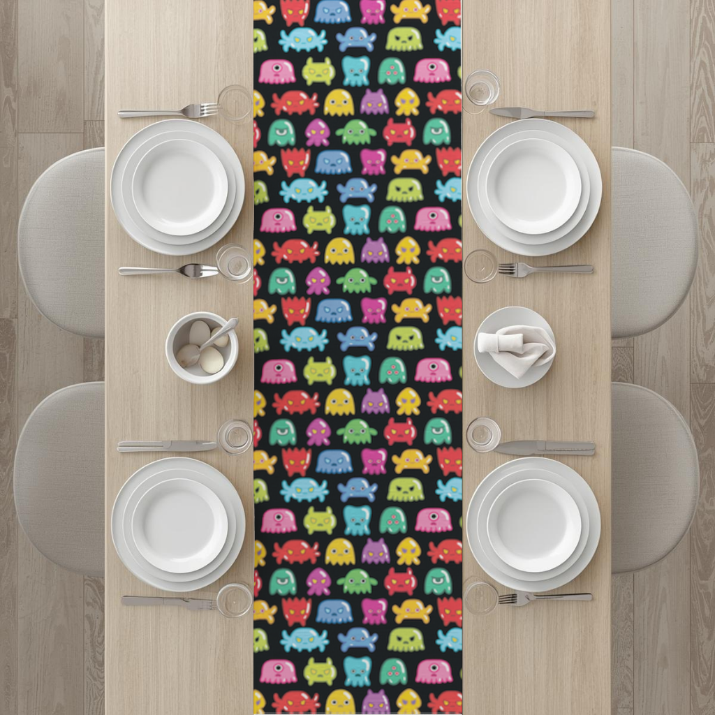 Renkli Sevimli Canavarlar Dikişsiz Desen Masa Runner