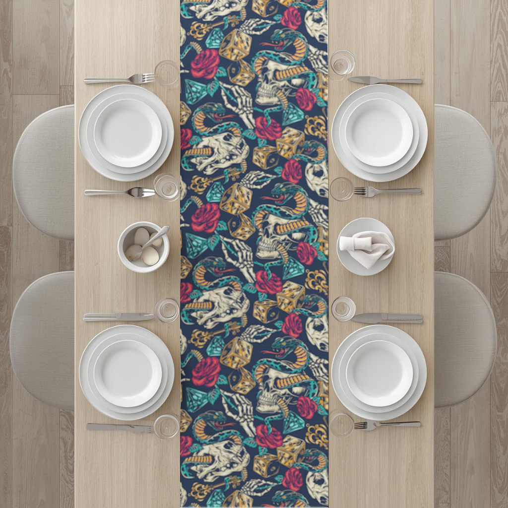 Kuru Kafa Yılan Zar ve Gül Deseni Masa Runner