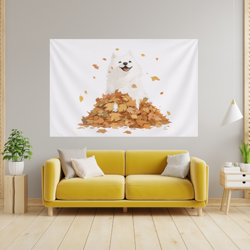 Mutlu Beyaz Köpek ve Sonbahar Yaprakları Duvar Örtüsü