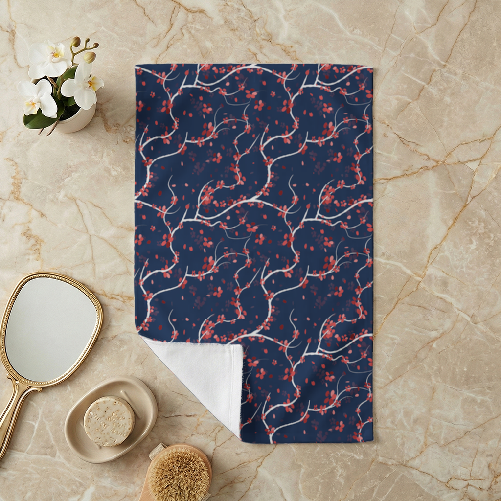 Lacivert Zemin Üzerinde Kırmızı Çiçekli Dal Deseni El Havlusu