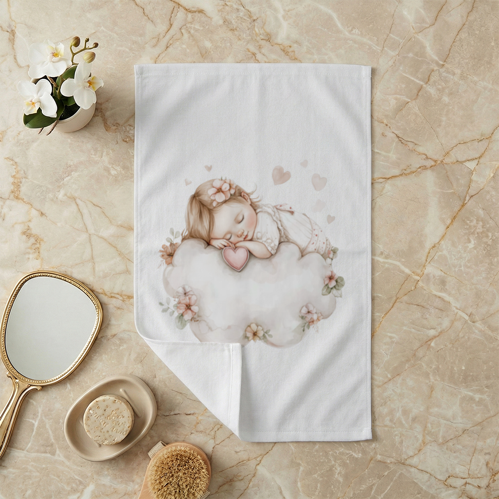 Bulut Üstünde Uyuyan Çiçekli Bebek El Havlusu