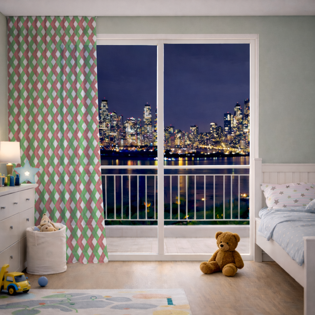 Kırmızı Yeşil Ekose Arka Plan Deseni Tül Perde